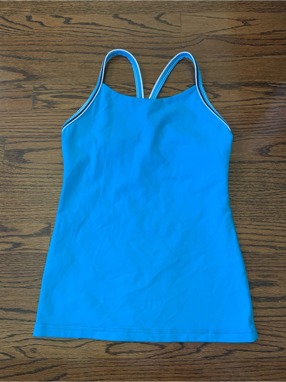 Lululemon sport top size 4